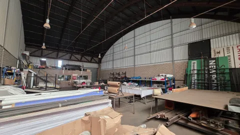 Hoffman Park, 43 Harriet Avenue, Driehoek - Unit 14 - Ladena Holdings - Warehouse Available To Let in Germiston - 490m² (7)